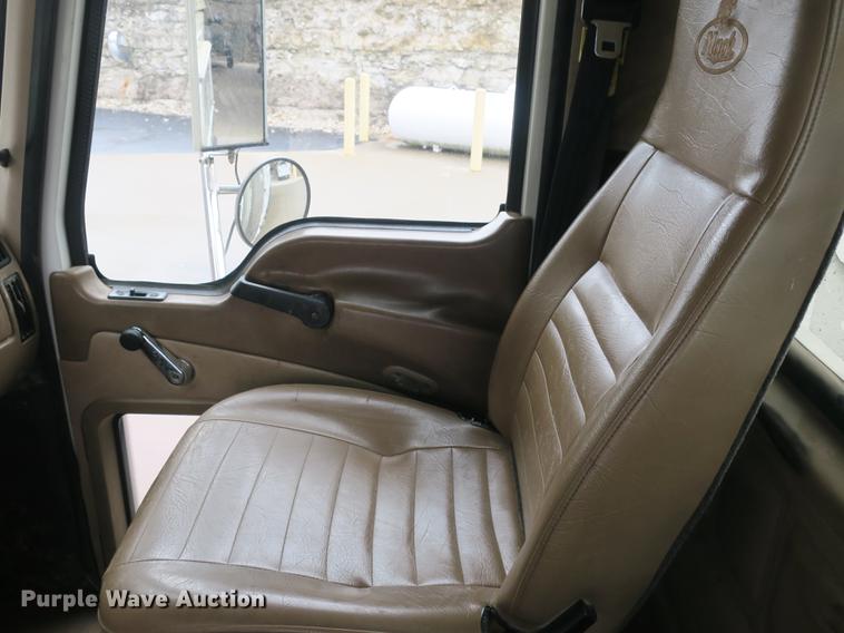 image for item DB8871 2007 Mack Granite CV713 bucket truck