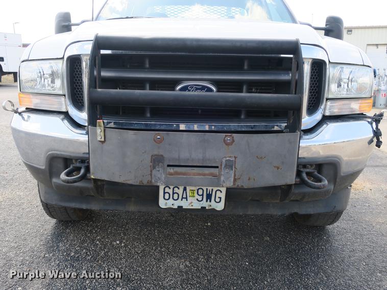 image for item DB8872 2002 Ford F550 Super Duty SuperCab utility truck with crane