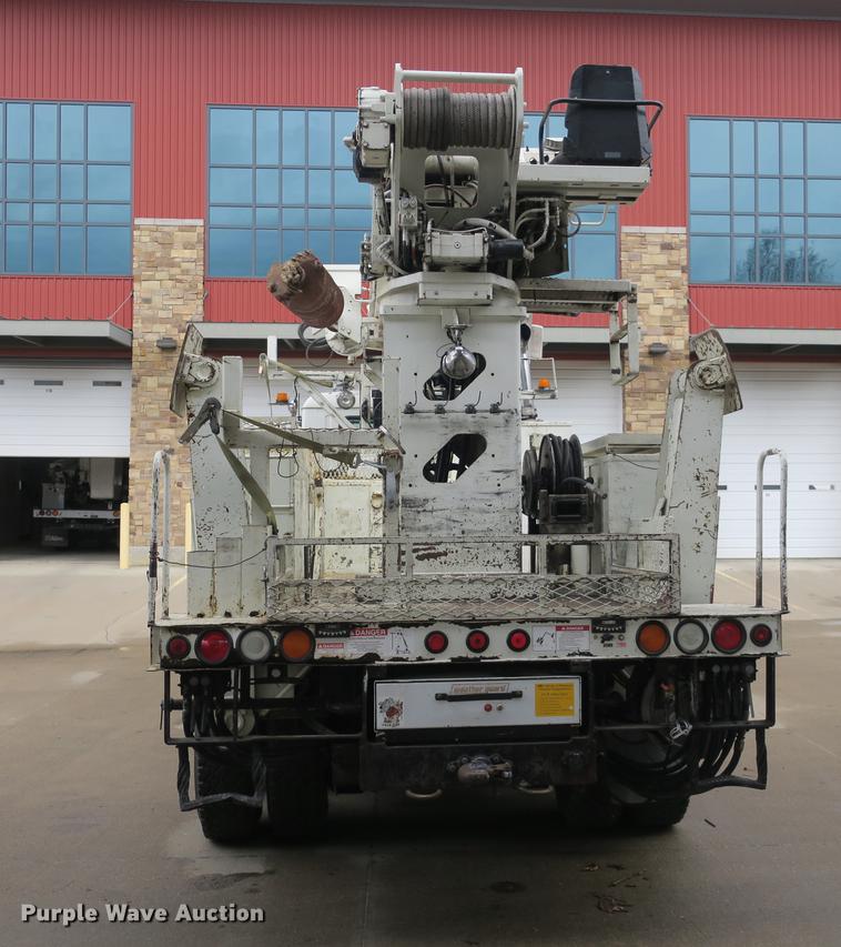 image for item DB8873 2007 Mack Granite CV713 digger derrick truck