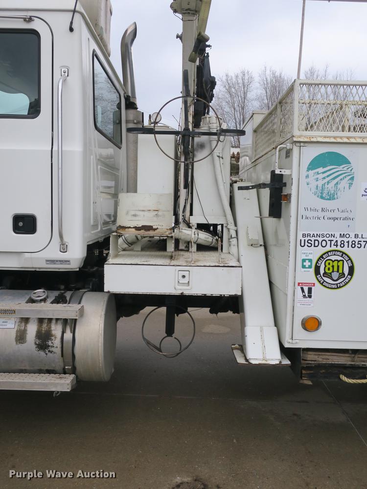 image for item DB8873 2007 Mack Granite CV713 digger derrick truck