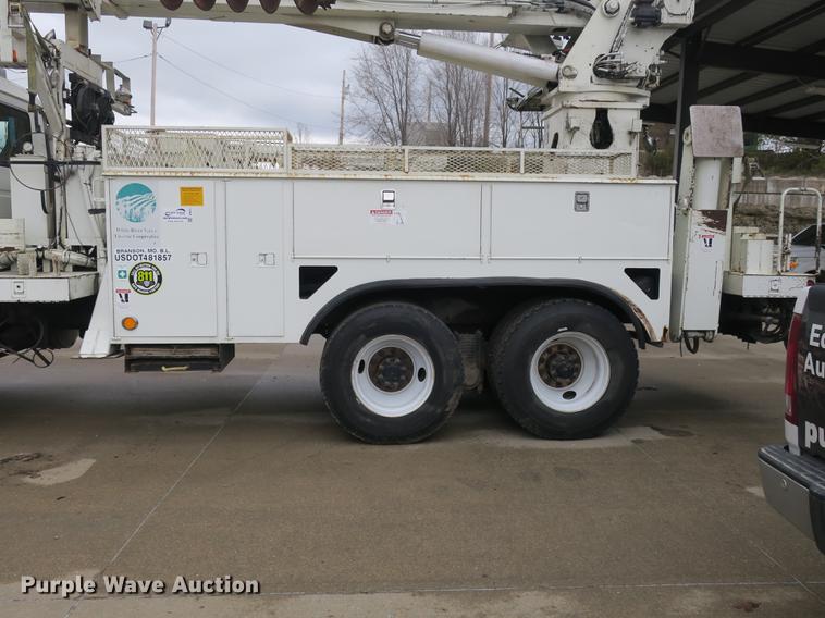 image for item DB8873 2007 Mack Granite CV713 digger derrick truck