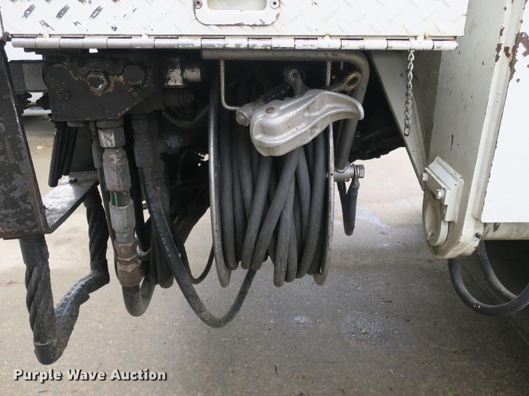 image for item DB8873 2007 Mack Granite CV713 digger derrick truck