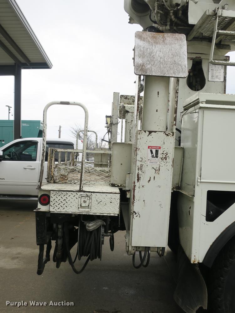 image for item DB8873 2007 Mack Granite CV713 digger derrick truck