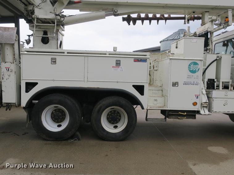 image for item DB8873 2007 Mack Granite CV713 digger derrick truck