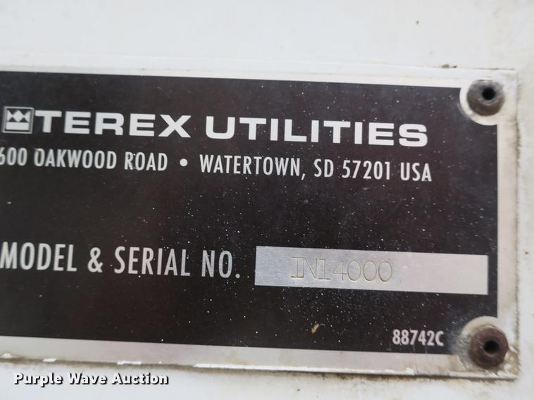 image for item DB8873 2007 Mack Granite CV713 digger derrick truck