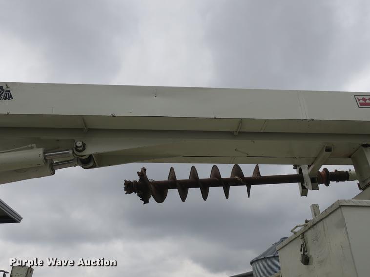 image for item DB8873 2007 Mack Granite CV713 digger derrick truck