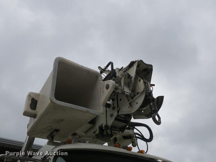 image for item DB8873 2007 Mack Granite CV713 digger derrick truck