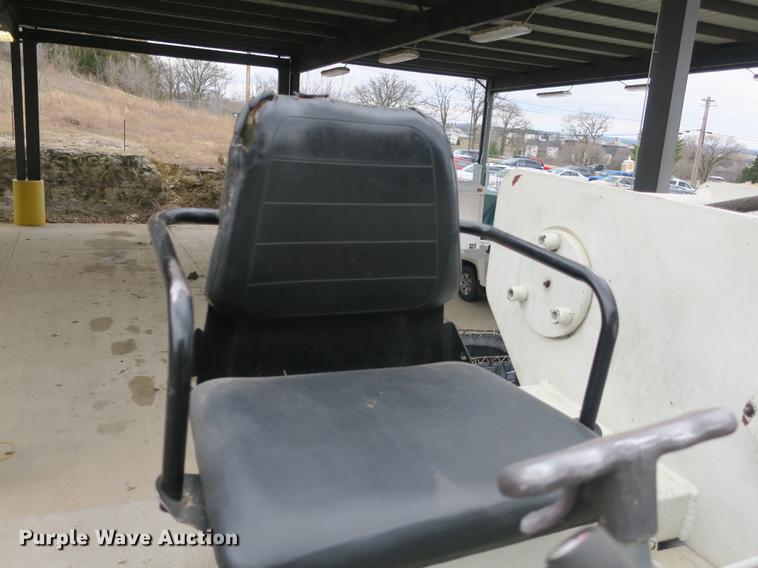 image for item DB8873 2007 Mack Granite CV713 digger derrick truck