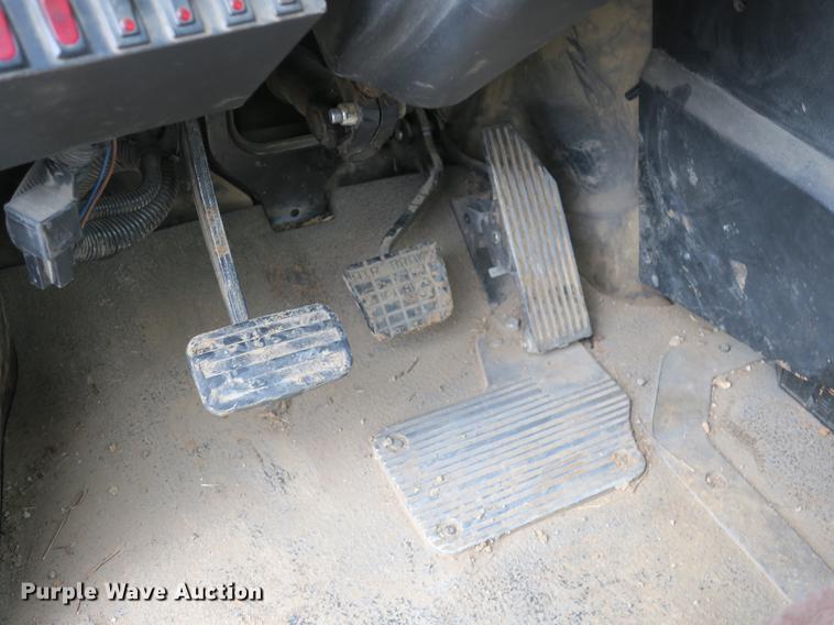 image for item DB8873 2007 Mack Granite CV713 digger derrick truck