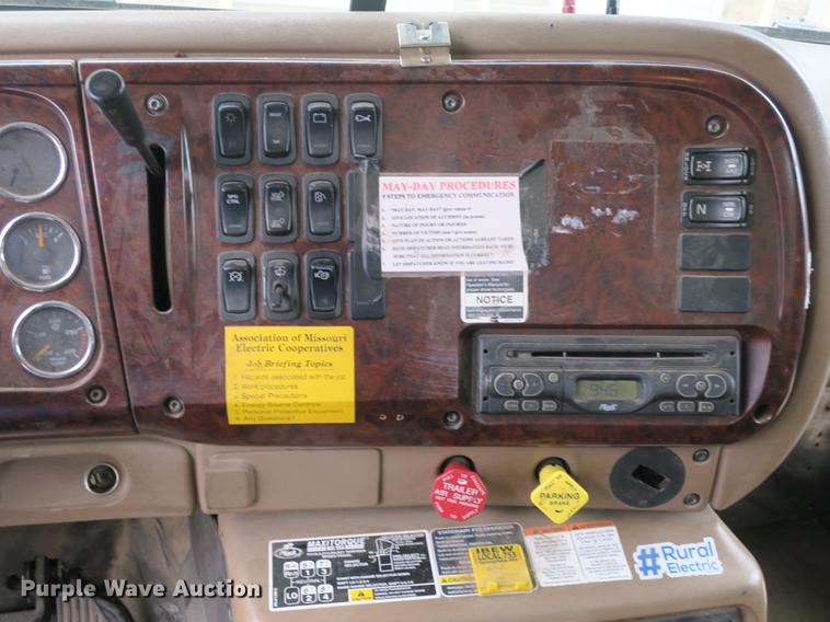 image for item DB8873 2007 Mack Granite CV713 digger derrick truck