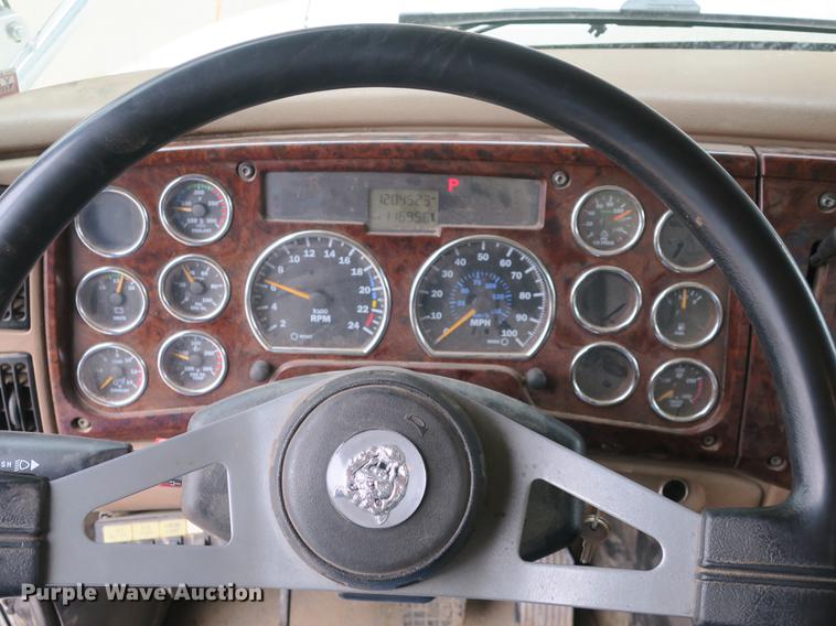 image for item DB8873 2007 Mack Granite CV713 digger derrick truck