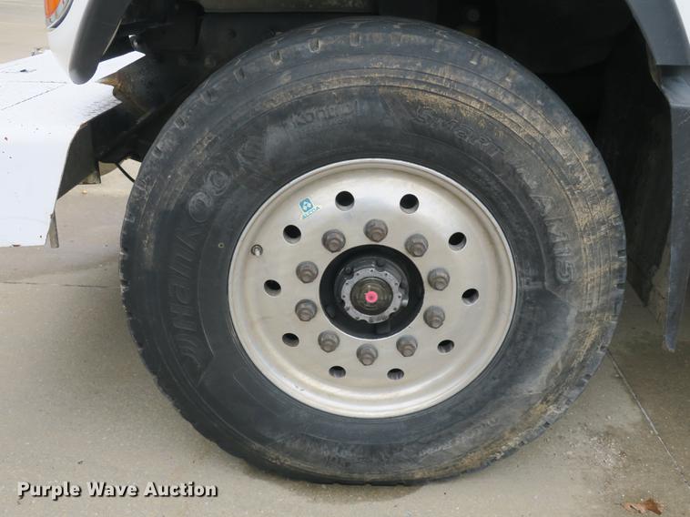 image for item DB8873 2007 Mack Granite CV713 digger derrick truck