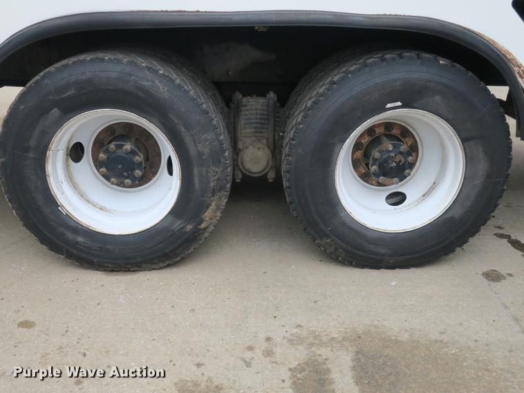 image for item DB8873 2007 Mack Granite CV713 digger derrick truck