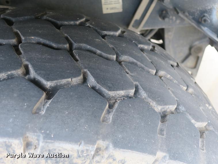 image for item DB8873 2007 Mack Granite CV713 digger derrick truck