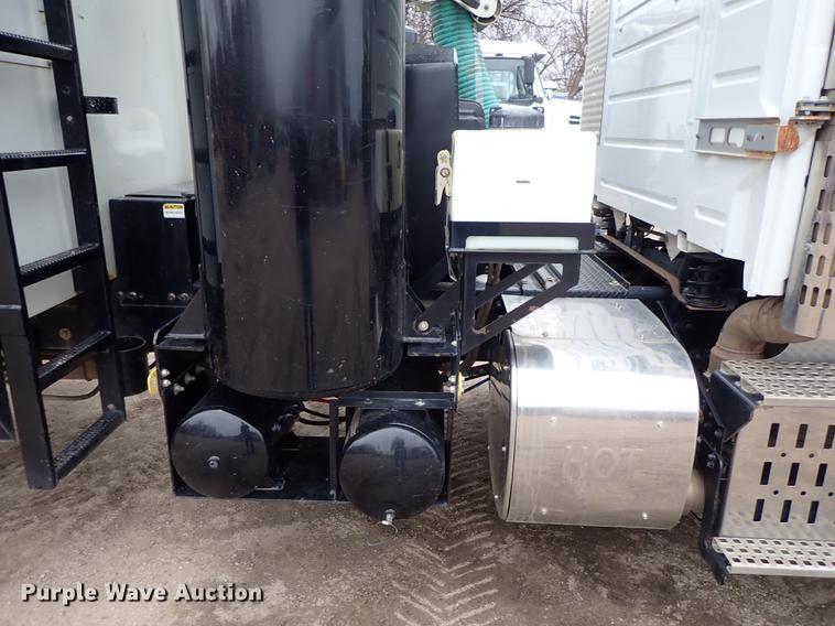 image for item DC1346 2012 Volvo VHD hydrovac truck