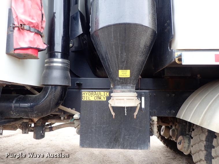 image for item DC1346 2012 Volvo VHD hydrovac truck