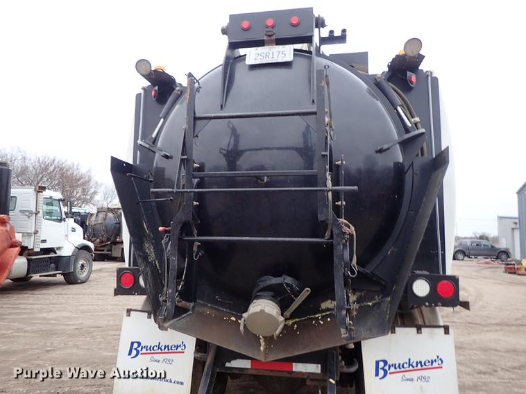 image for item DC1346 2012 Volvo VHD hydrovac truck