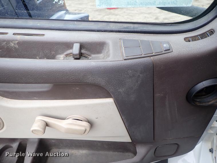 image for item DC1346 2012 Volvo VHD hydrovac truck