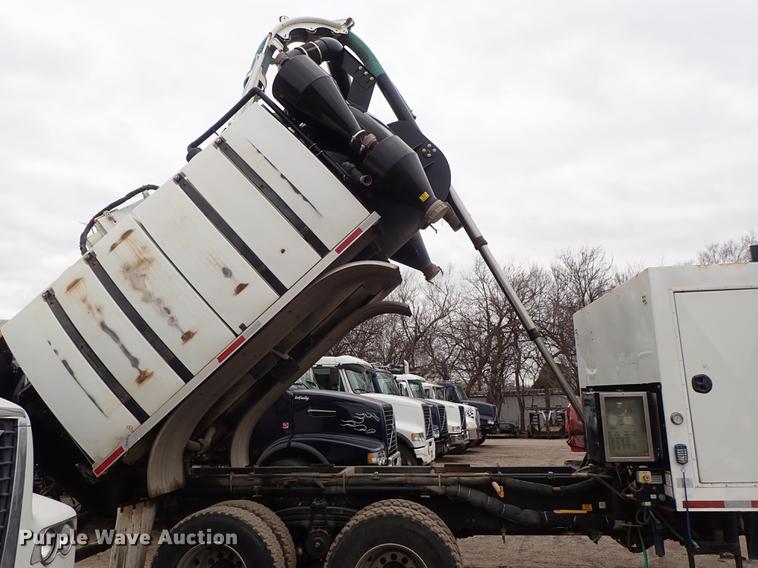 image for item DC1346 2012 Volvo VHD hydrovac truck