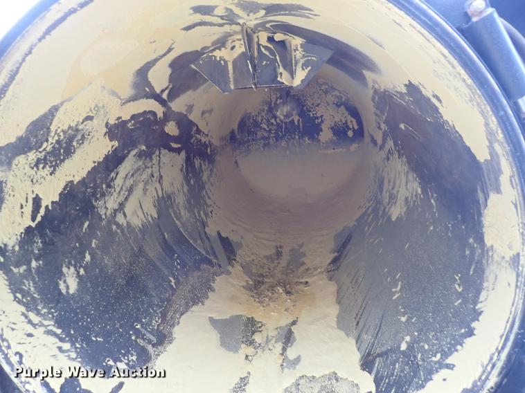 image for item DC1346 2012 Volvo VHD hydrovac truck