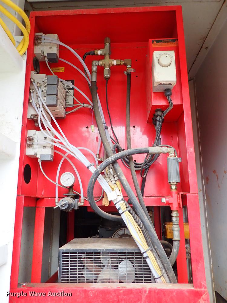 image for item DC1347 2007 Volvo VHD hydrovac truck