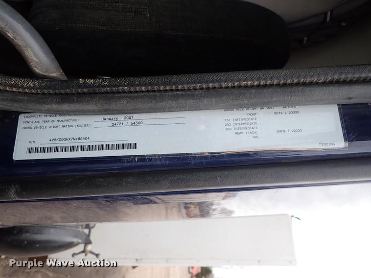 image for item DC1347 2007 Volvo VHD hydrovac truck