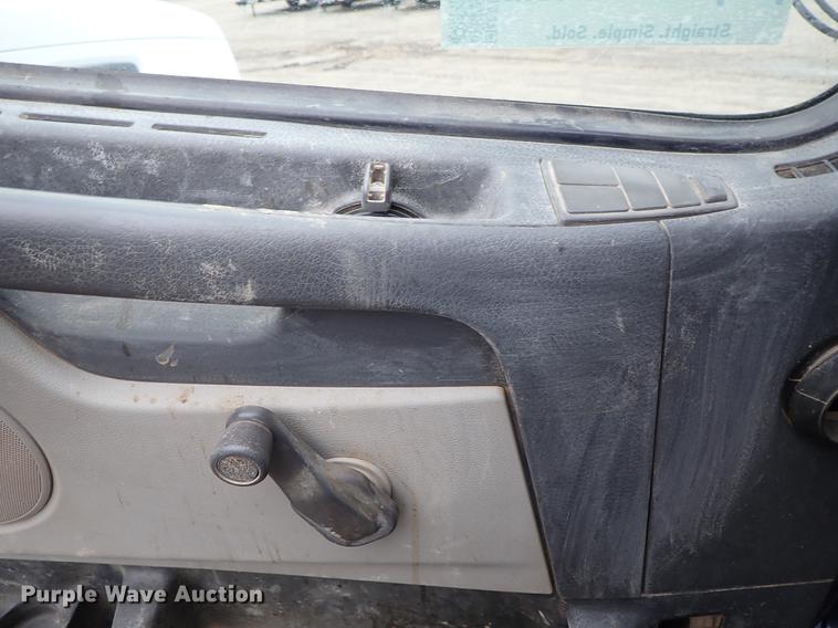 image for item DC1347 2007 Volvo VHD hydrovac truck