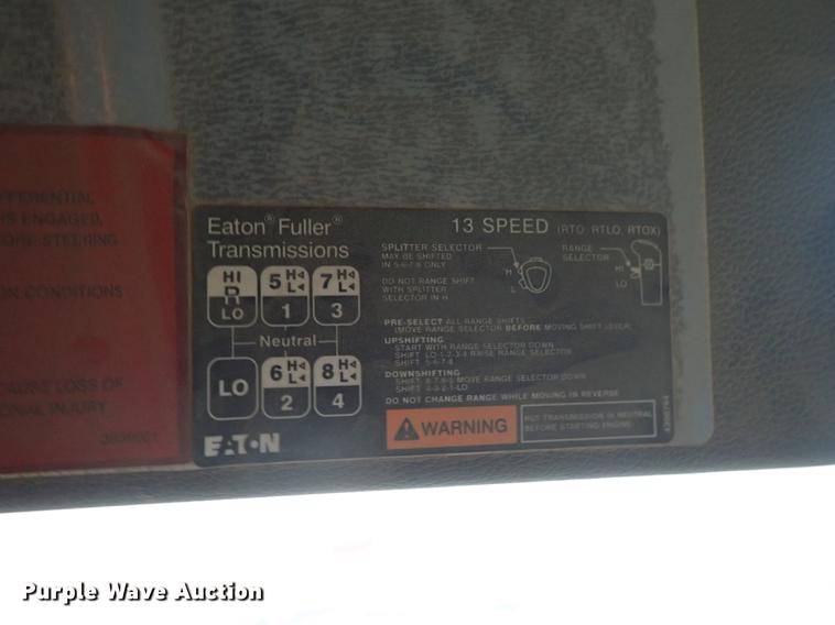 image for item DC1347 2007 Volvo VHD hydrovac truck