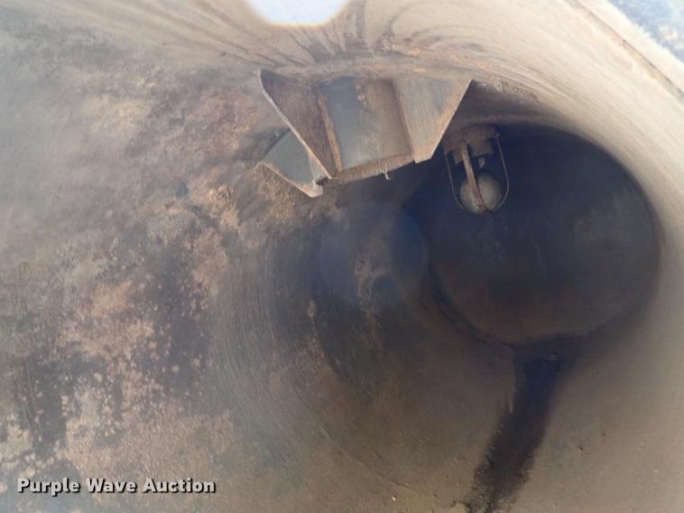 image for item DC1347 2007 Volvo VHD hydrovac truck