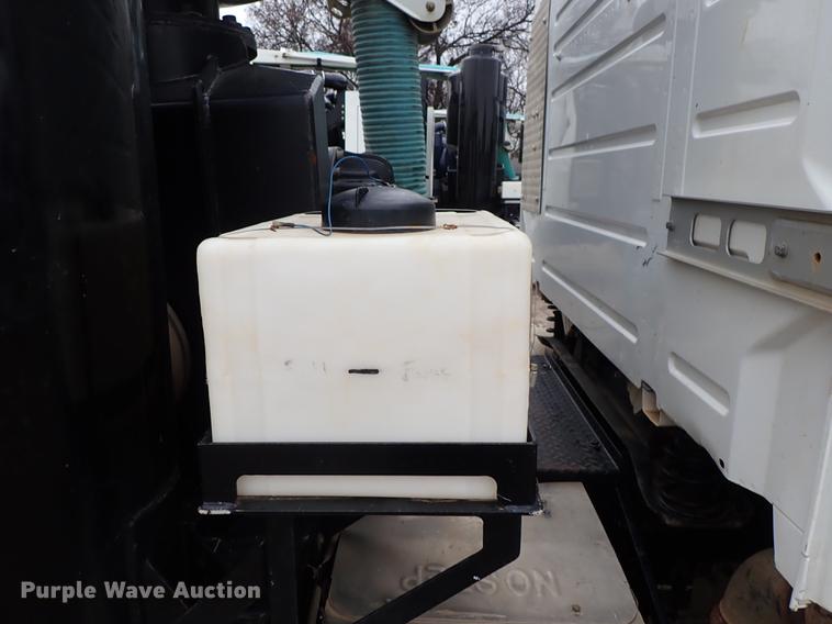 image for item DC1348 2011 Volvo VHD hydrovac truck