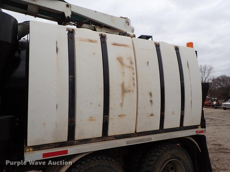 image for item DC1348 2011 Volvo VHD hydrovac truck