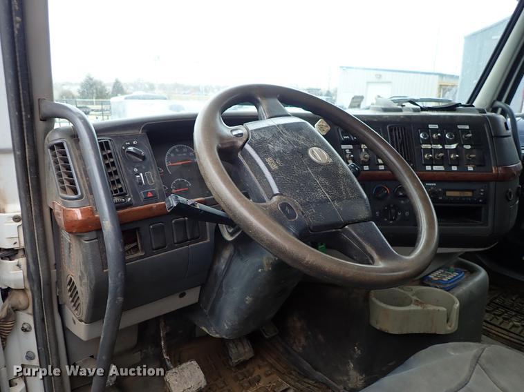 image for item DC1348 2011 Volvo VHD hydrovac truck