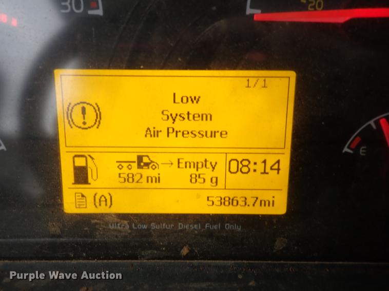 image for item DC1348 2011 Volvo VHD hydrovac truck