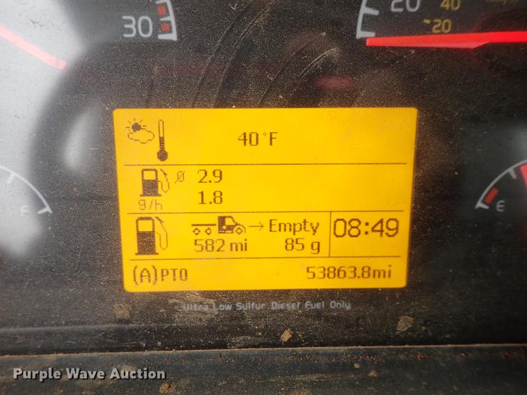 image for item DC1348 2011 Volvo VHD hydrovac truck