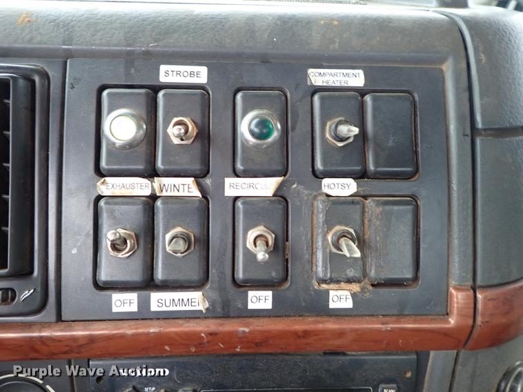 image for item DC1348 2011 Volvo VHD hydrovac truck