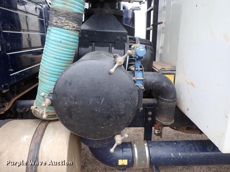 image for item DC1349 2008 Volvo VHD hydrovac truck