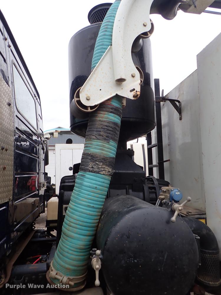 image for item DC1349 2008 Volvo VHD hydrovac truck