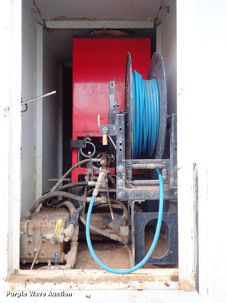 image for item DC1349 2008 Volvo VHD hydrovac truck