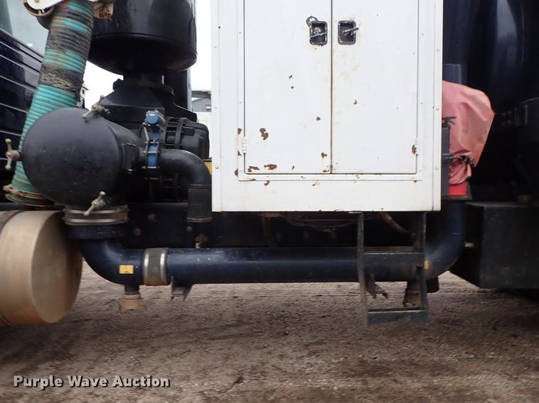 image for item DC1349 2008 Volvo VHD hydrovac truck