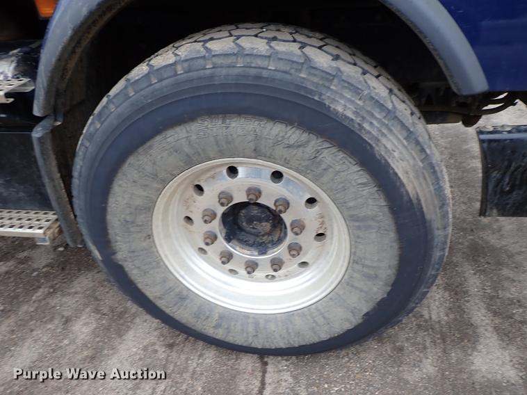 image for item DC1349 2008 Volvo VHD hydrovac truck