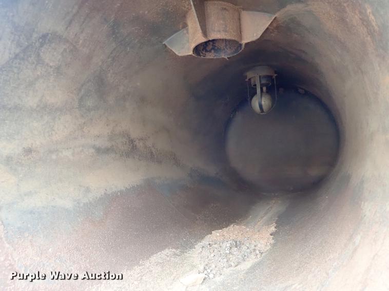 image for item DC1349 2008 Volvo VHD hydrovac truck