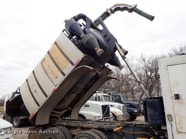 image for item DC1349 2008 Volvo VHD hydrovac truck