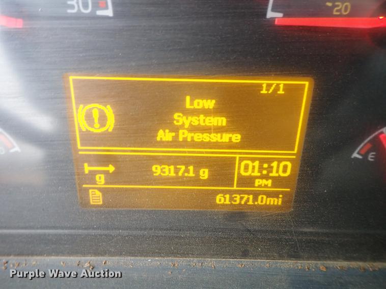 image for item DC1349 2008 Volvo VHD hydrovac truck