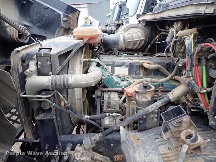 image for item DC1349 2008 Volvo VHD hydrovac truck