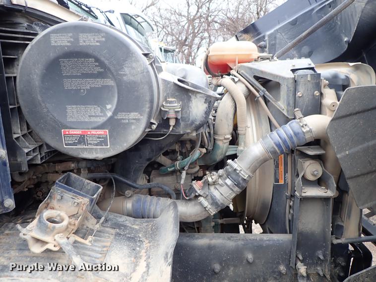 image for item DC1349 2008 Volvo VHD hydrovac truck