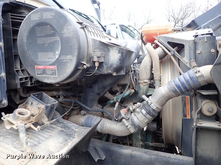 image for item DC1349 2008 Volvo VHD hydrovac truck