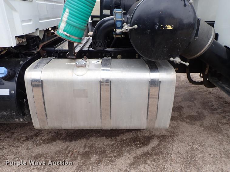 image for item DC1350 2012 Volvo VHD hydrovac truck