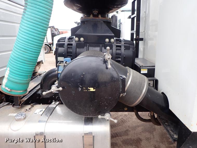 image for item DC1350 2012 Volvo VHD hydrovac truck