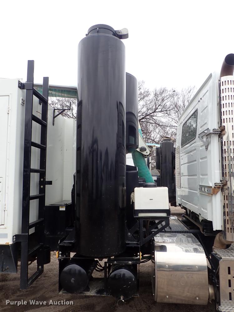 image for item DC1350 2012 Volvo VHD hydrovac truck