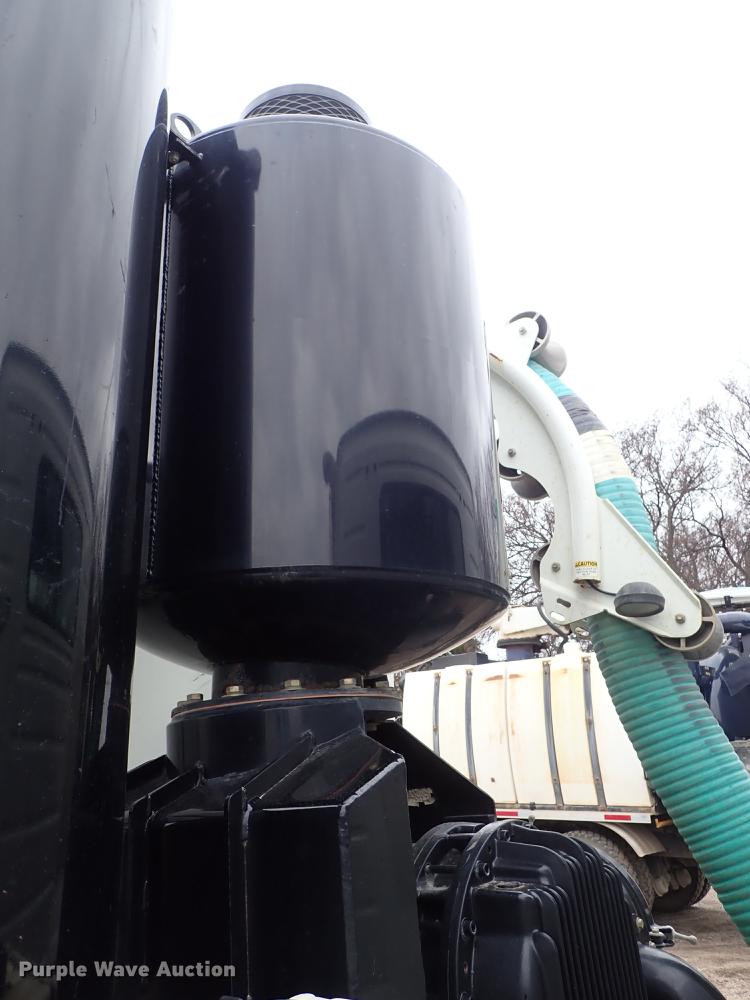 image for item DC1350 2012 Volvo VHD hydrovac truck